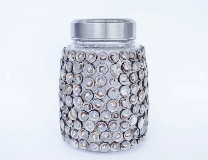 Toples Besar